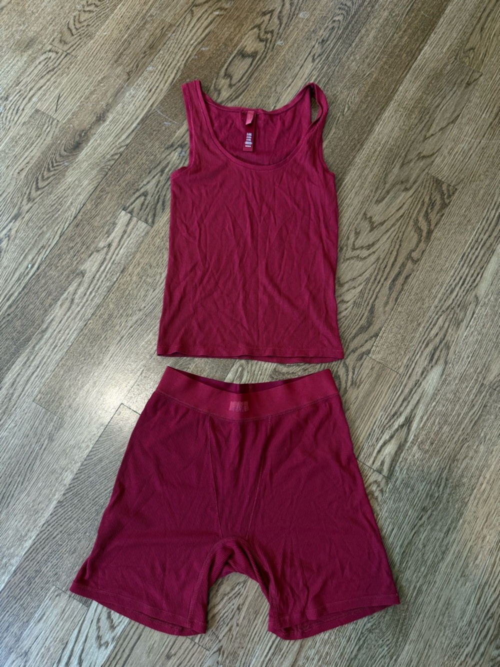 Women’s Skims Set in Brick